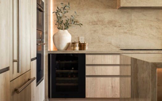 The Radiant Lagoon Retreat: Unit 1404