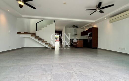 3-Bedroom House with Pool for Rent in Residencial Aqua Cancun